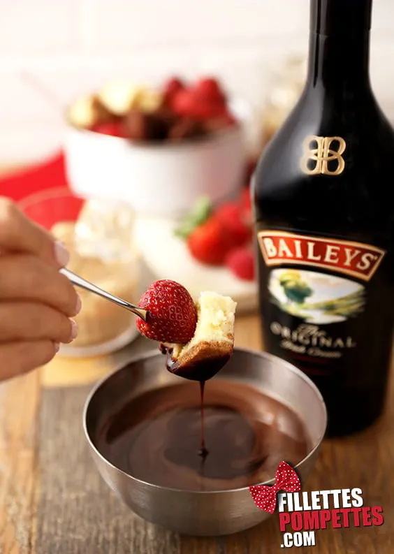 La meilleur fondue au chocolat et Baileys que vous aurez jamais goûté!